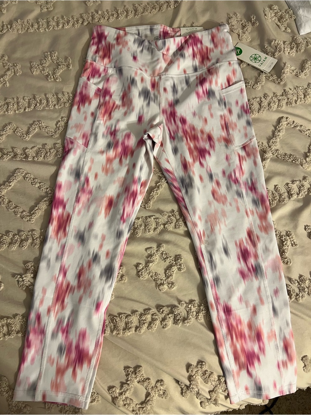 Gaiam Om High-Waisted Pocket Leggings pink, grey, white abstract tie-dye Med NWT